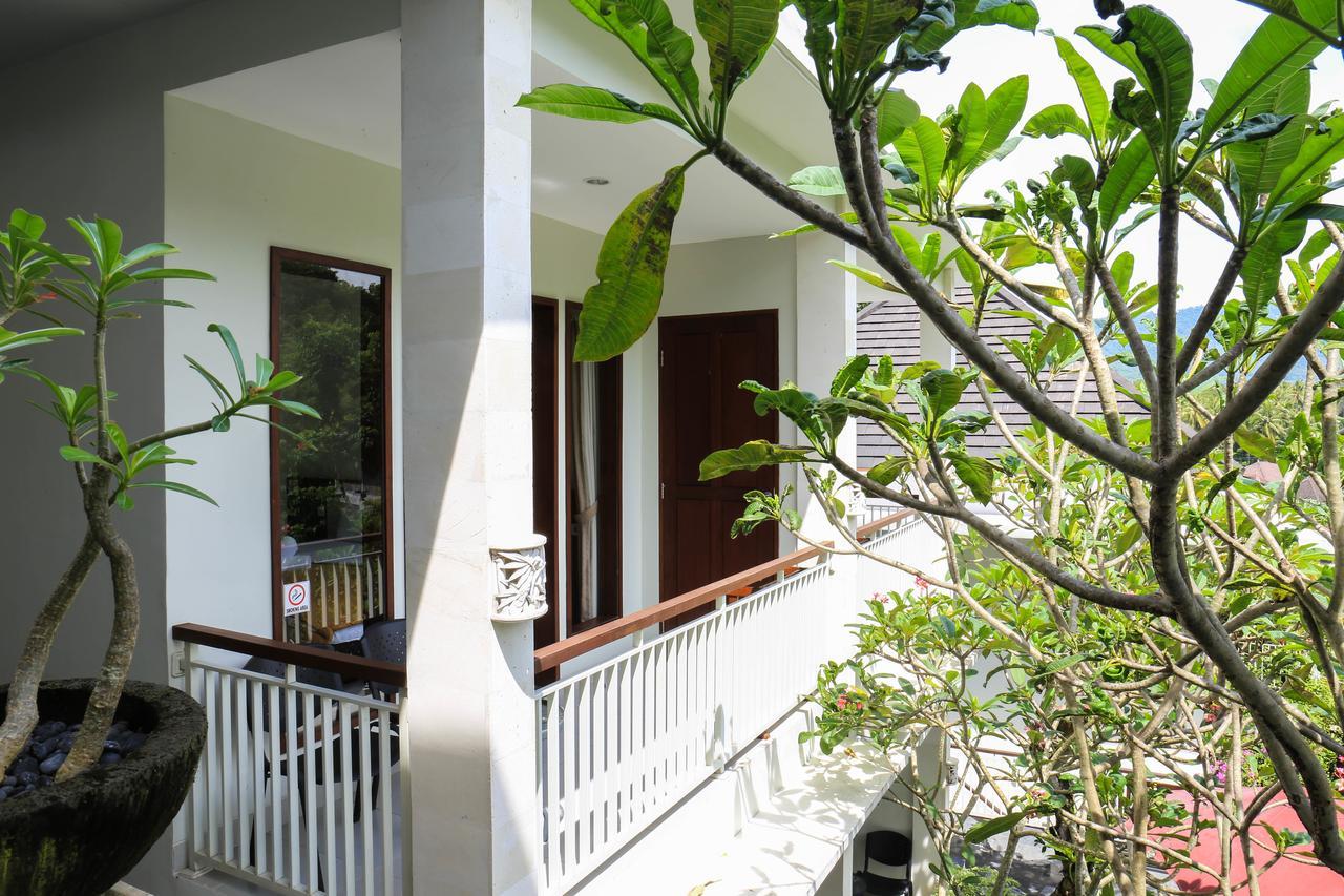 Dewi Padangbai (Bali)